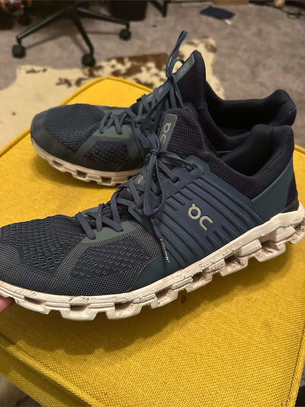 On Cloud Running Men’s Athletic Shoes in Navy Blue sz 14